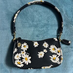Coach swinger 20 with floral print